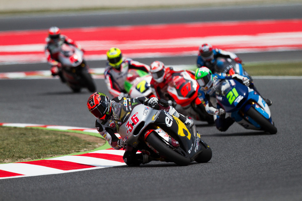 Mika Kallio seguido de varios pilotos