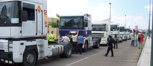 Camioneros en huelga