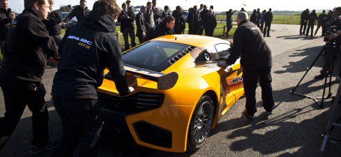 Presentación MP4-12 GT3