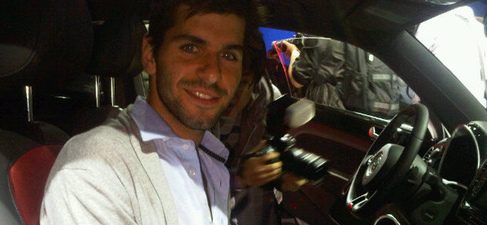 Jaime Alguersuari dentro del New Beetle