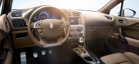 Interior del Citroen DS4
