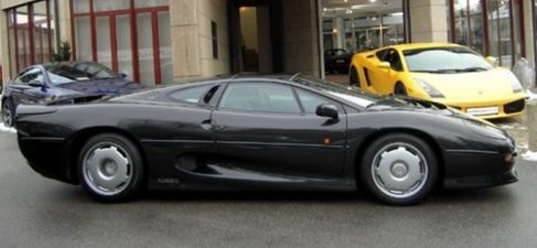 Perfil del Jaguar XJ220 de Briatore