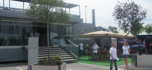 Stand itinerante de la Caravana Mercedes-Benz