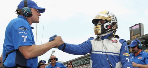  Oriol Serviá antes de la disputa de la carrera en Indianápolis