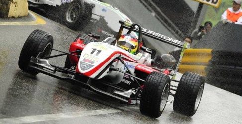 Roberto Merhi en Macao