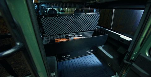 Land Rover Defender Blaser Edition