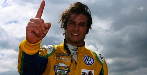 Felipe Nasr celebrando