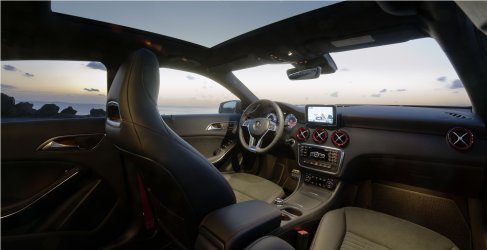 Mercedes-Benz Clase A 2012 interior