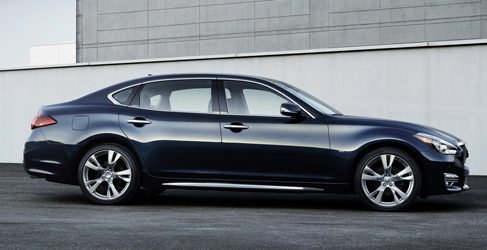 infiniti q70