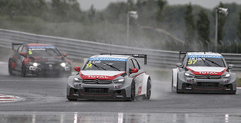 Sebastien Loeb lidera a Pechito Lopez