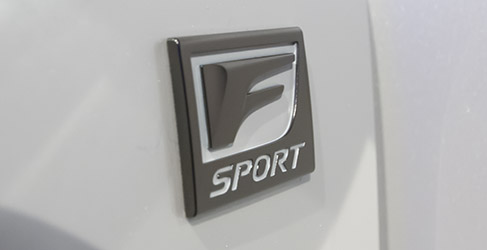 El emblema F-Sport preside la unidad que nos ha enseñado Lexus hoy
