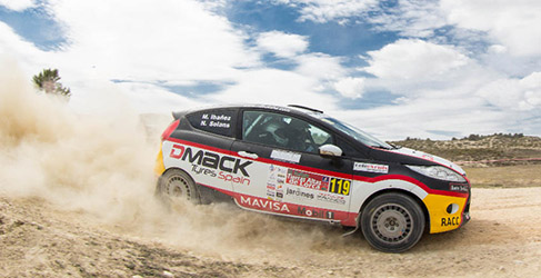 Nil Solans volverá a pilotar el Ford Fiesta R2 en la tierra