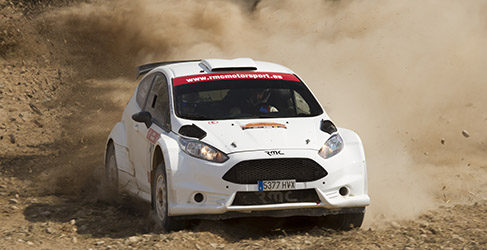 Ramón Torres aprendía a los mandos del Ford Fiesta R5