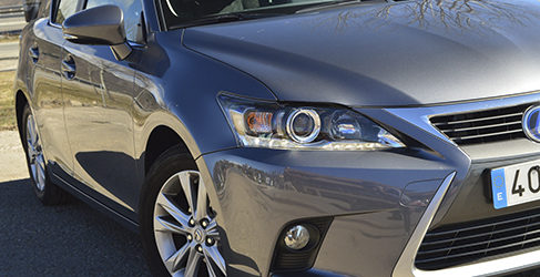 Lexus CT200h