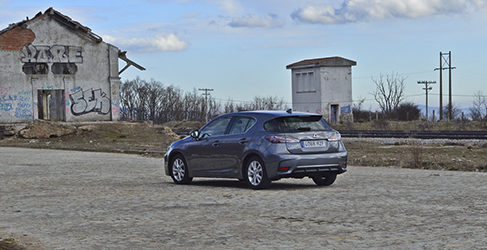 Lexus CT200h