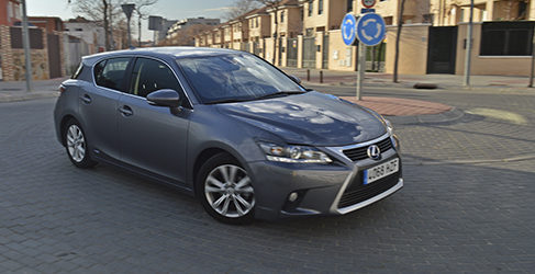 Lexus CT200h