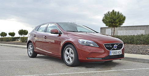 Volvo V40 D4