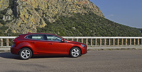 Volvo V40 D4