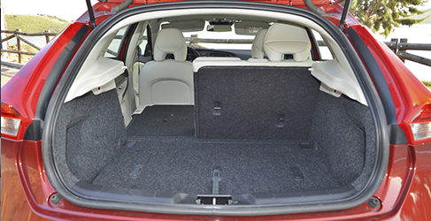 Volvo V40 D4