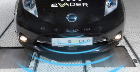 Nissan eVADER