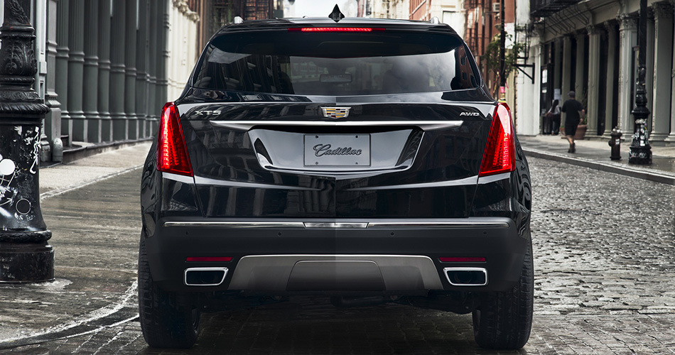 La trasera nos recuerda a modelos tan enigmáticos como el Cadillac Cien