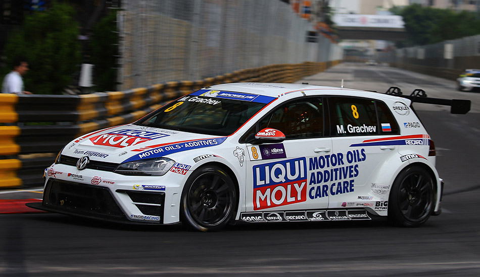 Mikhail Grachev a los mandos del Volkswagen Golf TCR