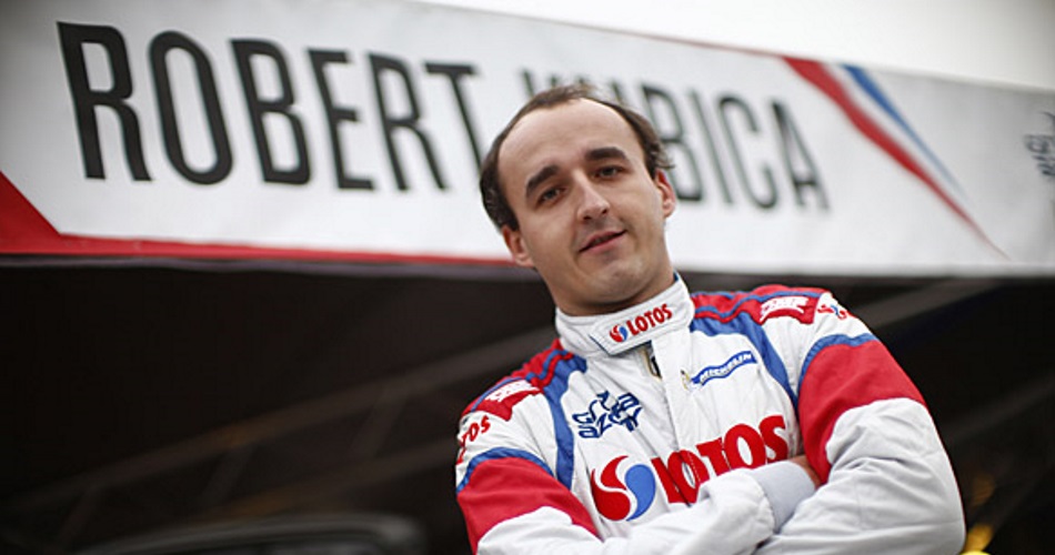 El piloto polaco, Robert Kubica durante una de las presentaciones de los rallyes.
