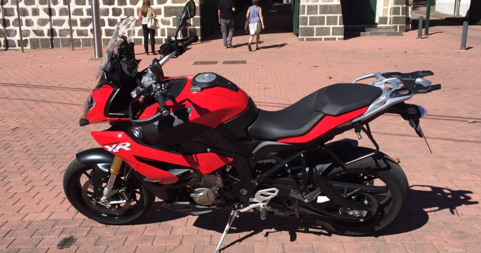 BMW S1000XR