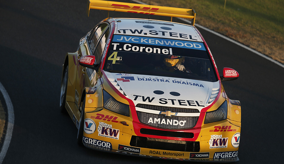 Tom Coronel en la prueba del WTCC en Buriram