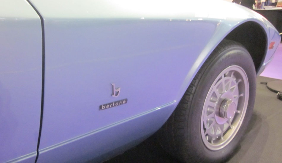Emblema de Bertone en el lateral del Maserati