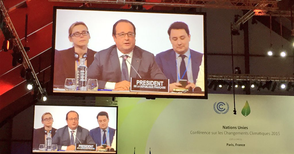 El presidente de francés François Hollande durante la cumbre COP21.