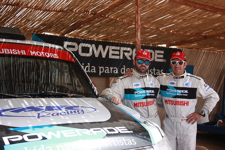 Rubén Gracia junto a su copiloto Diego Vallejo.