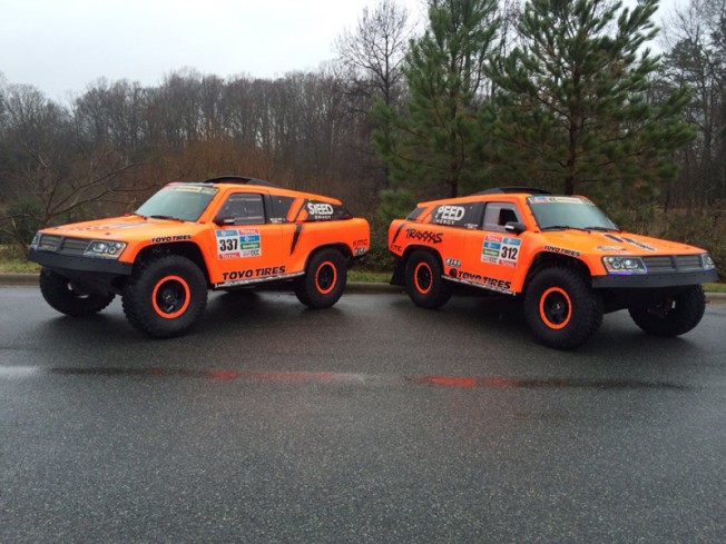Los dos Gordini que pone en liza Robby Gordon.
