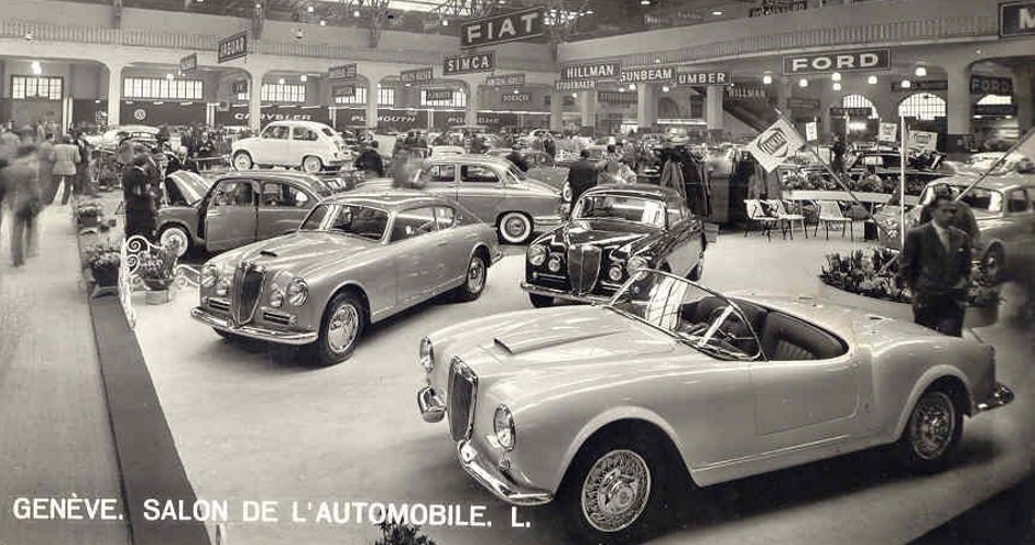Imagen del stand de Lancia en el salón de Ginebra, con el Aurelia Spyder en primer lugar