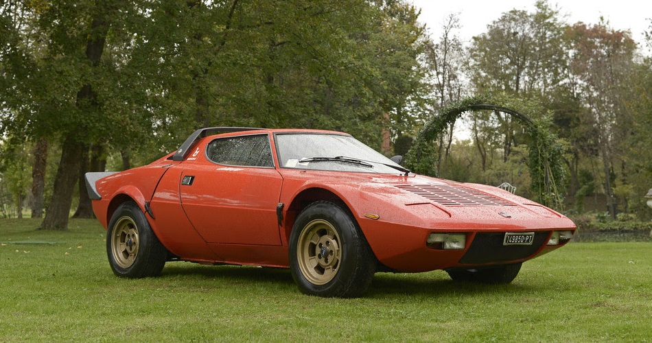 Lancia Stratos HF Stradale de 1976 que subastará Bonhams en febrero de 2016