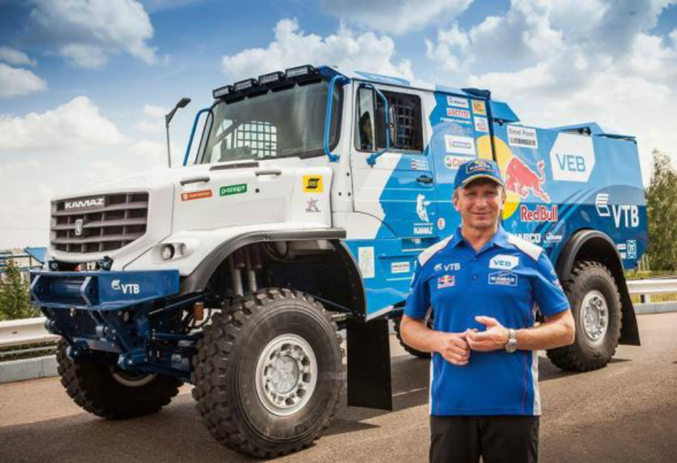 Nikolaev junto con el Kamaz.