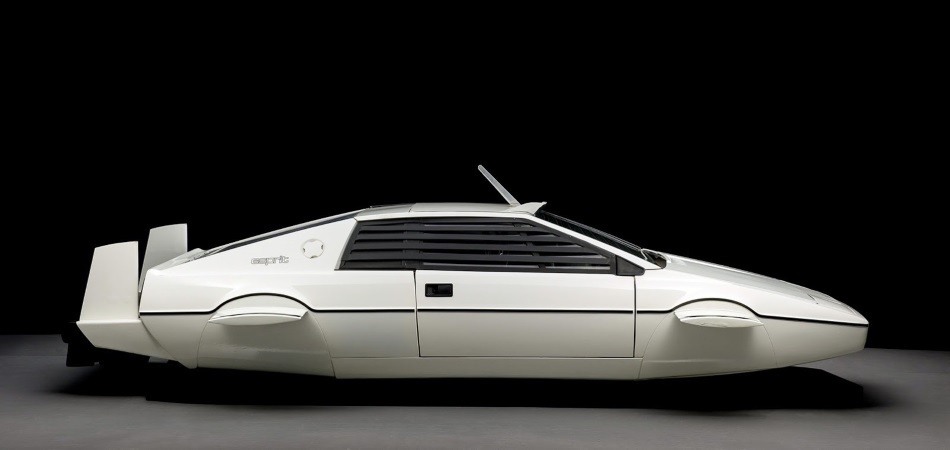Imagen de estudio de uno de los Lotus Esprit preparados para el film