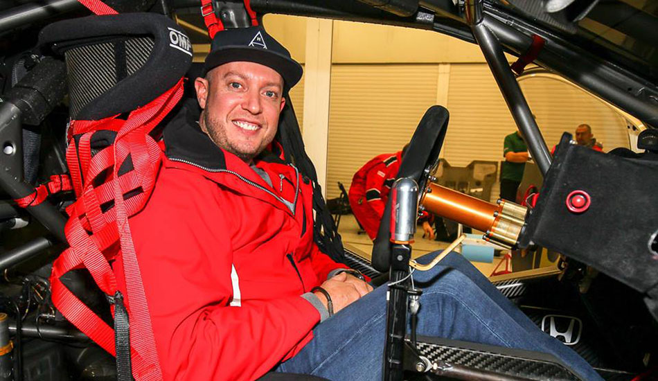 Rob Huff en el habitáculo del Honda Civic WTCC