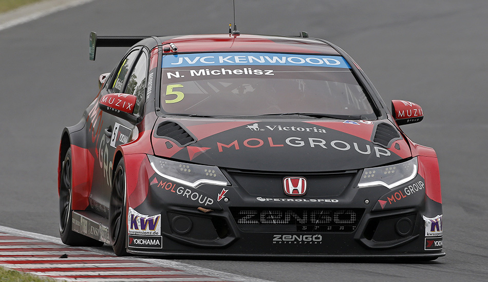 Norbert Michelisz con el Honda civic de Zengo Motorsport
