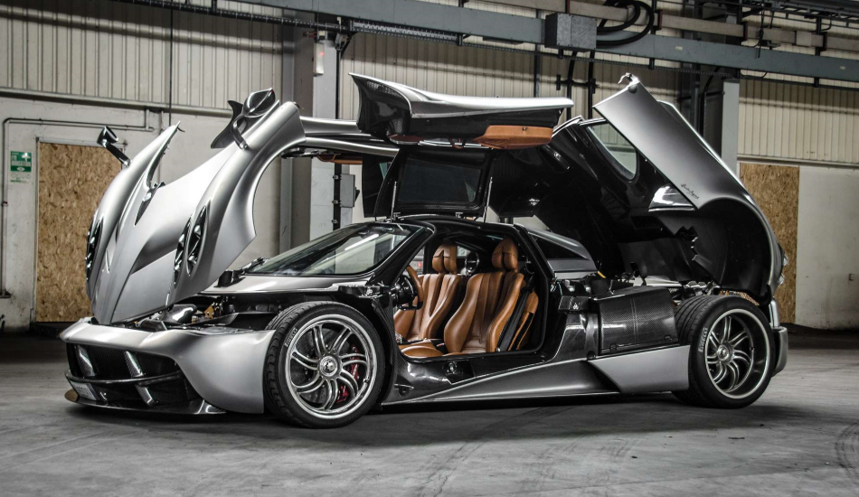 Pagani Huayra V12 AMG