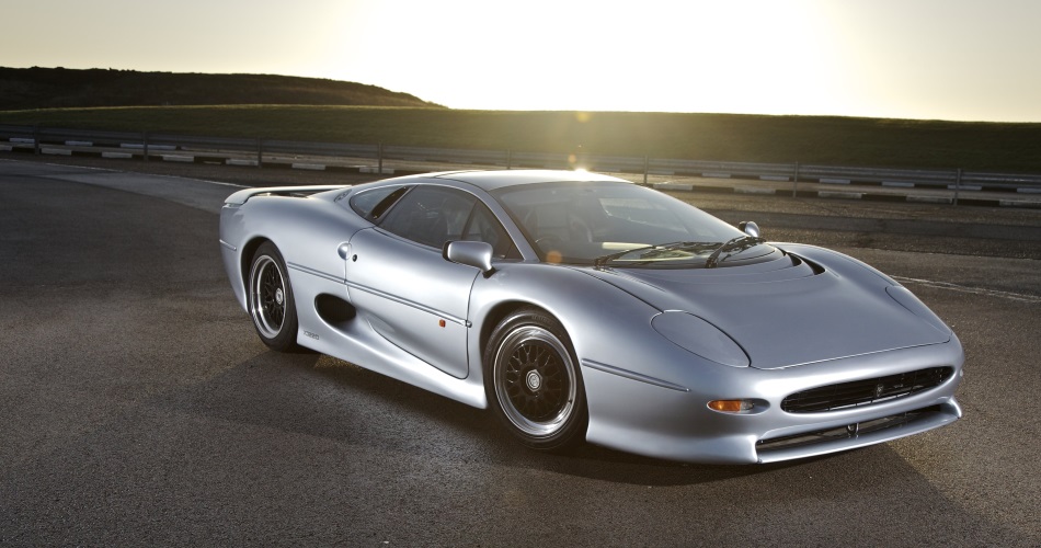 Jaguar XJ220