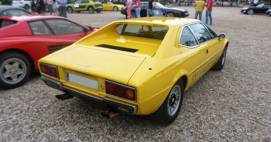 Ferrari Dino 308 GT4