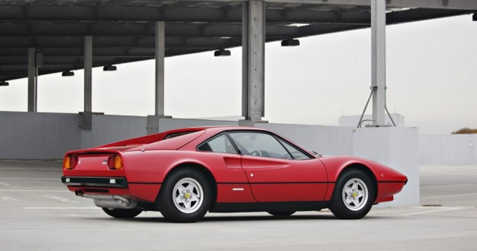 Ferrari 308 GTB vetroresina