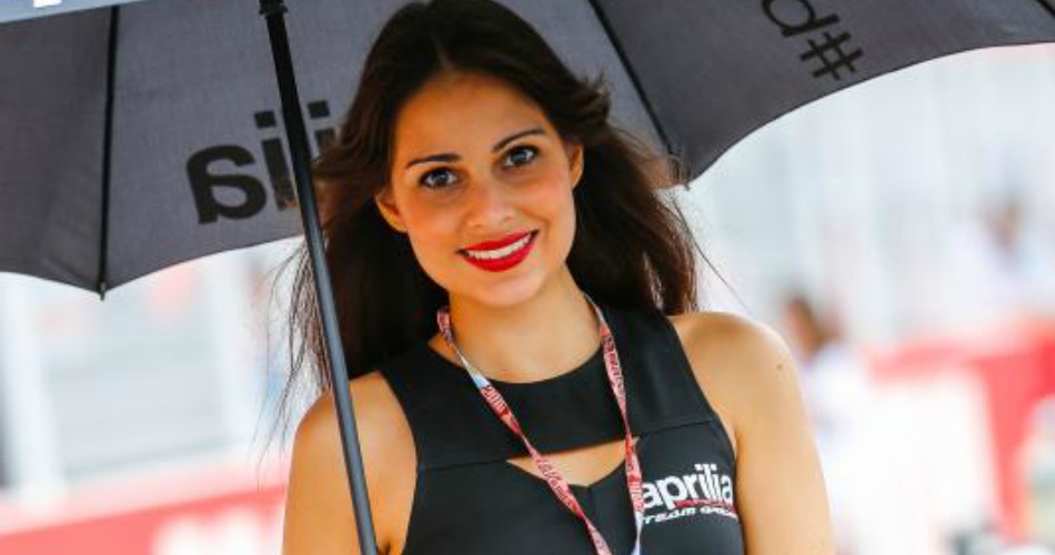 Azafata Aprilia
