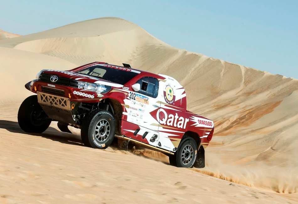 Al-Attiyah segundo y a un paso de la victoria.
