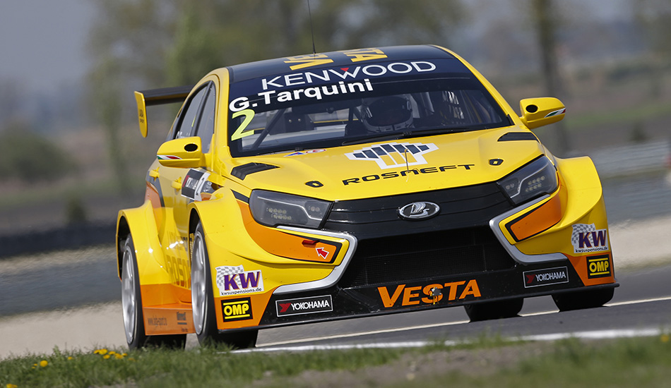 Gabriele Tarquini con el Lada Vesta TC1