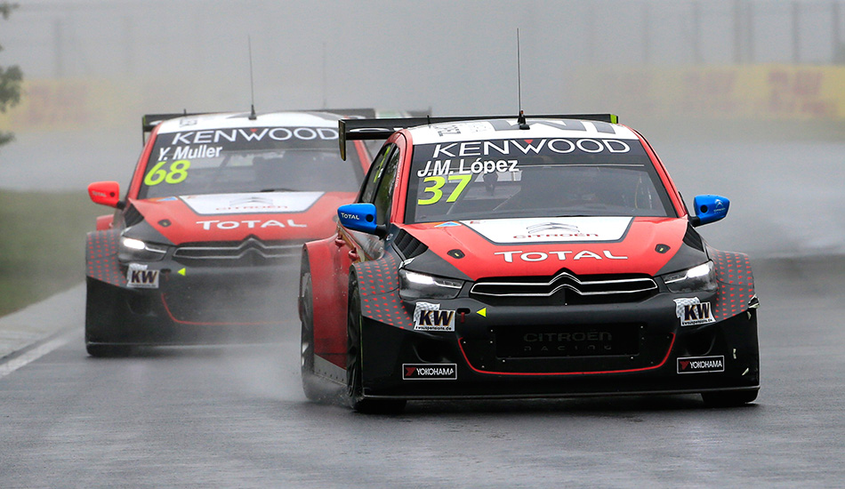 Pechito López por delante de Yvan Muller