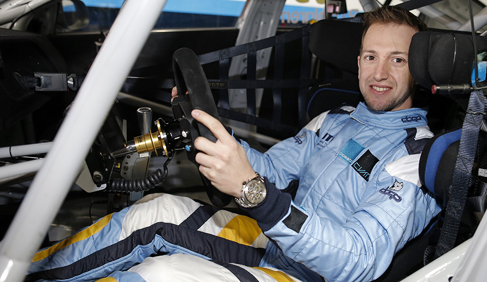 Bebu Girolami, en el habitáculo del Volvo