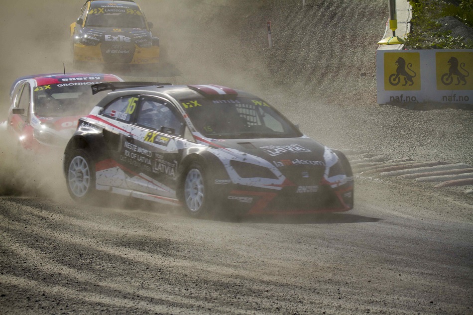Reinis Nitiss en su Seat Ibiza