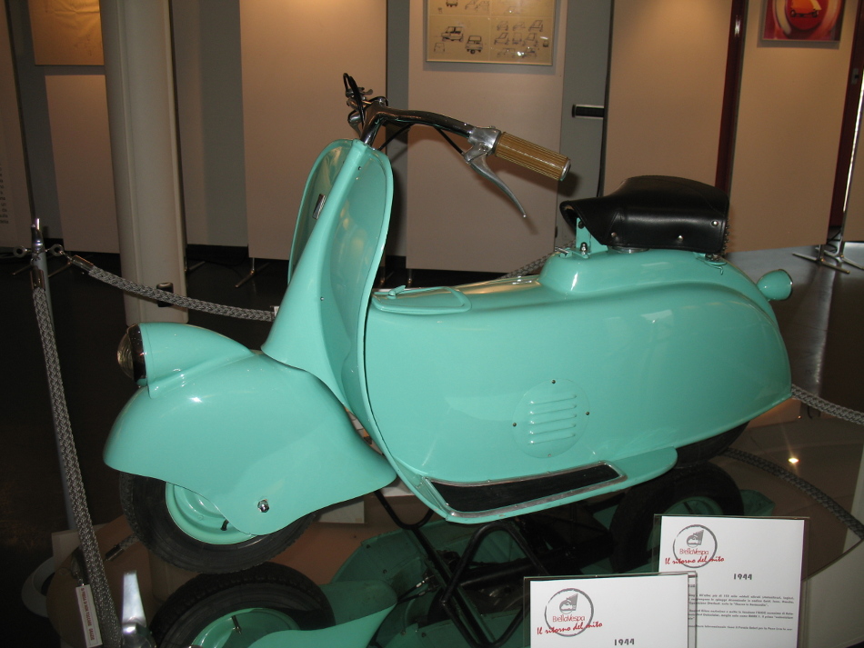 Vespa MP6
